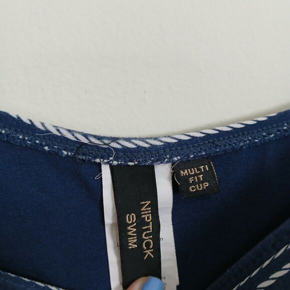 Niptuck Swimsuit Women 10 One Piece Sweetheart Neckline‎ Striped Ruched Nautical - Picture 2 of 12